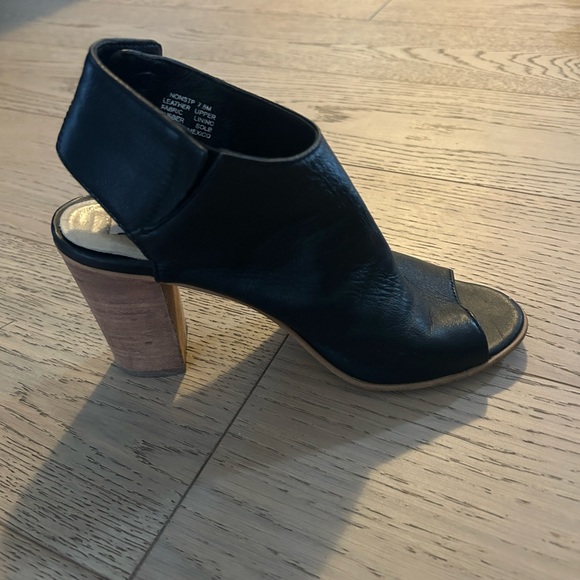 Steve Madden Heels - Picture 2 of 8